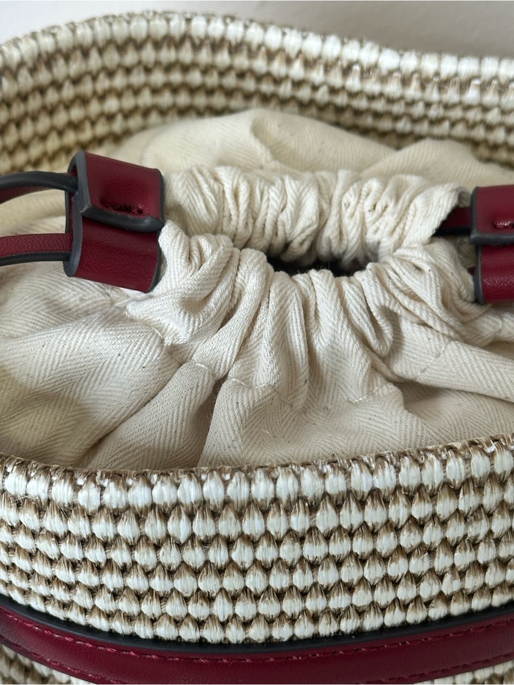 House of Harlow 1960 Woven Bucket Bag Burgundy Crossbody NWT - Picture 8 of 9